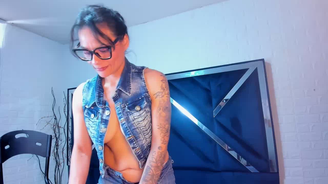 Yorosama live sex cam
