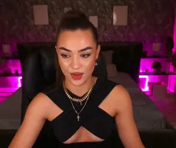 EricaSin, live now on SugarCams