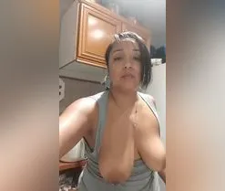 Neenita69, live now on SugarCams