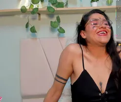 chantal_adams0, live now on SugarCams