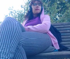 AnnBigLabia25