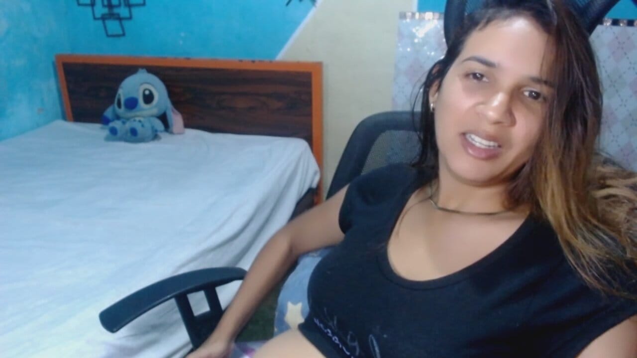 amanda_jhonson Live Chat on Amateur.TV
