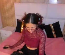 Zafiroo_69 live cam