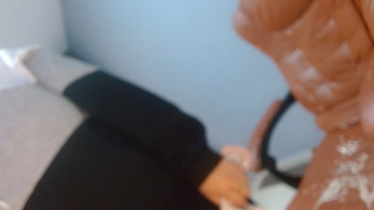 scarlethshadow live cam on Amateur.TV