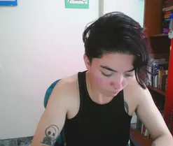 mocca-117, en directo ahora en Amateur.tv