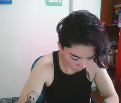 mocca-117, en directo ahora en Amateur.tv
