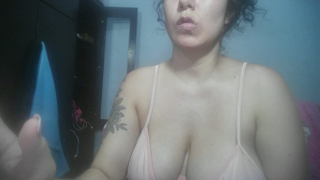 Sweettaty live on Amateur.tv