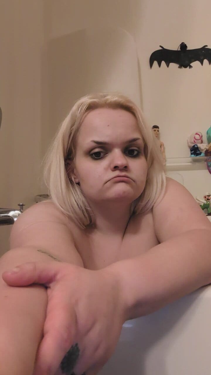 daddyslakiebaby Live Chat on Amateur.TV