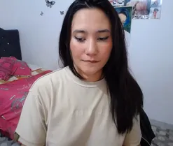 Isabella_99, live now on SugarCams