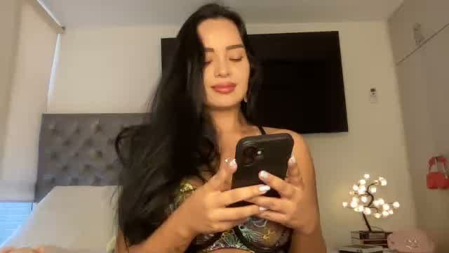 Live Chat with Barbarawolff on Amateur.TV
