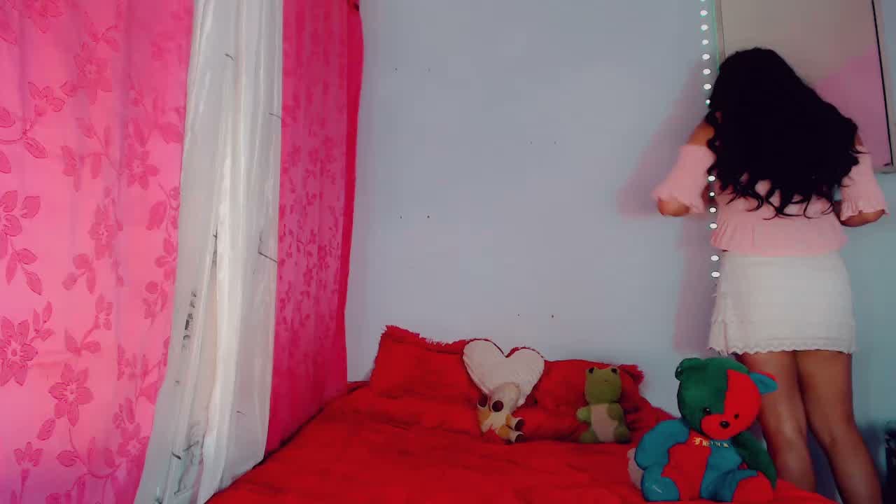 Live Chat with VickyGill on Amateur.TV