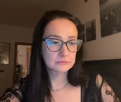 Marinablisss, live now on SugarCams