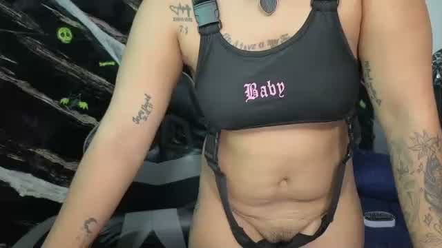 Live Chat with Tattys95 on Amateur.TV