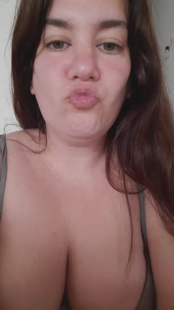 Live Chat with Titimft on Amateur.TV