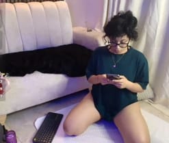 Laena_Castillo