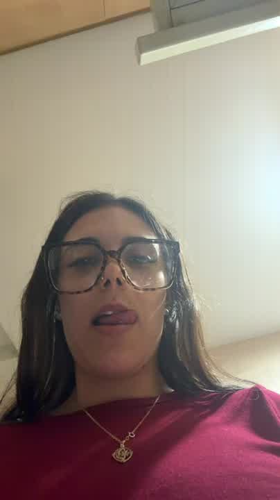 luciia20 Live Chat on Amateur.TV