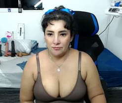 mom_hot