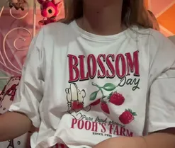 FresitaParadise, live now on SugarCams