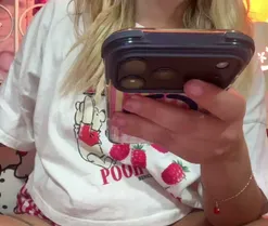 FresitaParadise, live now on SugarCams