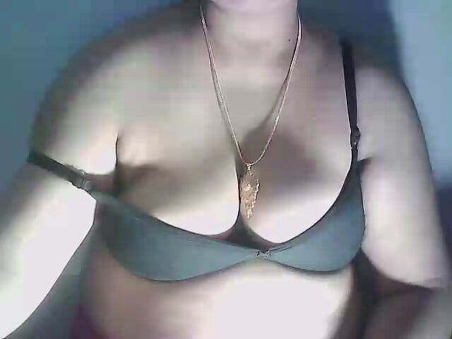 sexy_nisha Live Chat on Amateur.TV