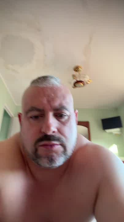 Hulk2379 Live Chat on Amateur.TV