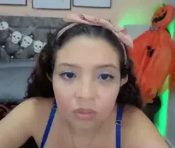 yuno_martins, live now on SugarCams