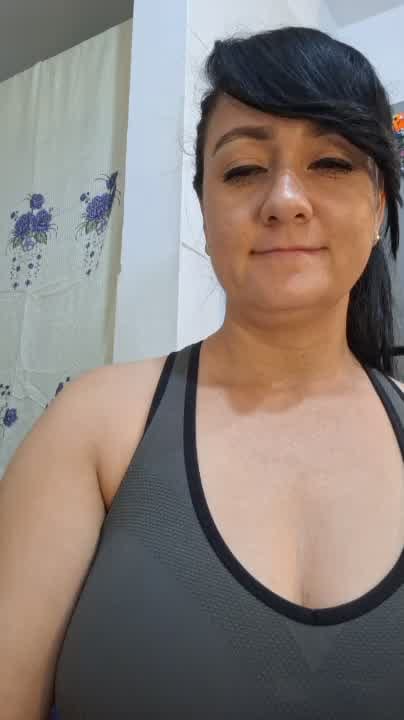 taaliaxxx Live Chat on Amateur.TV