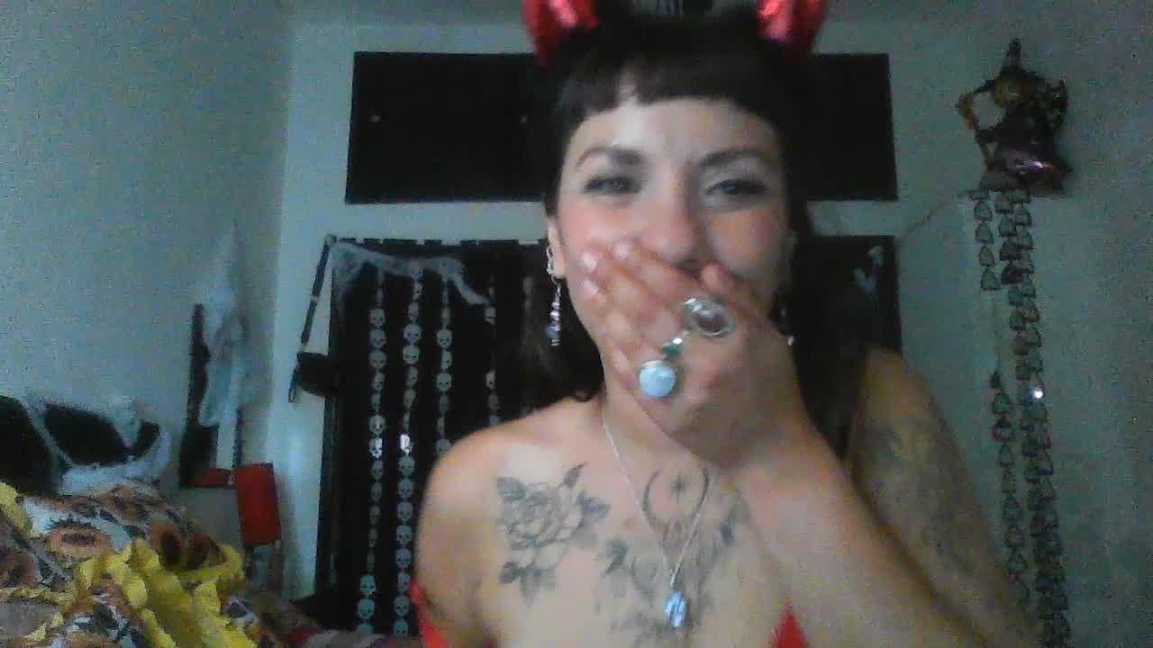 Aixa Live Chat on Amateur.TV