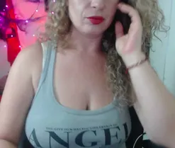 alondrasantos, en directo ahora en Amateur.tv
