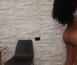 Naomixjones