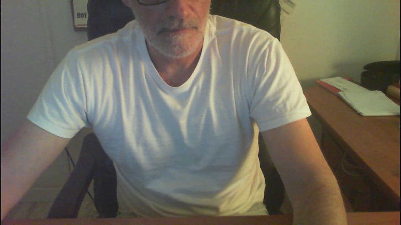 srleucipo Live Chat on Amateur.TV