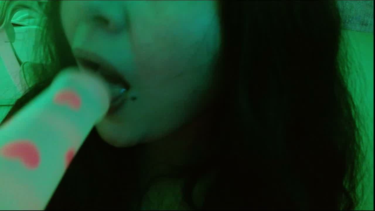 _Kitty_ live on Amateur.tv