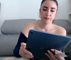Leila25