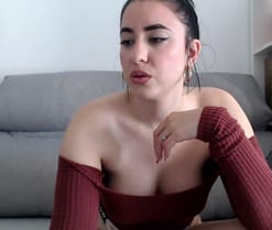 Leila25