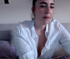 Leila25