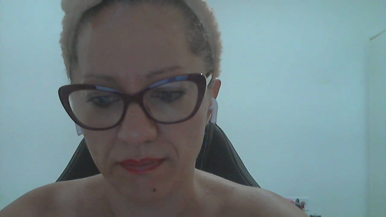 Flamenquita38 Live Chat on Amateur.TV