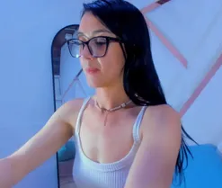 amy_kobold33, live now on SugarCams