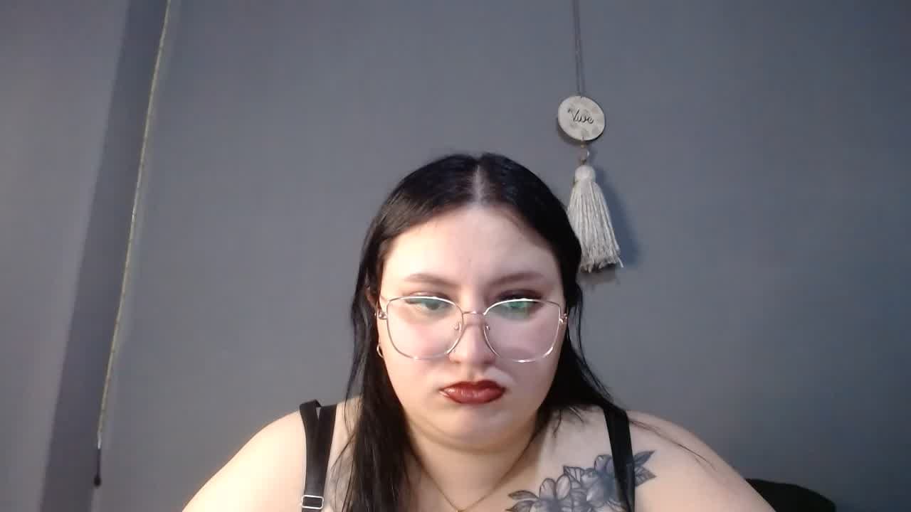 Live Chat with Hornet742 on Amateur.TV