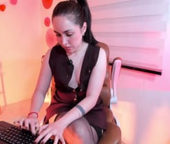 Sarah_Castillo_ live cam