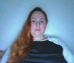 zara_red