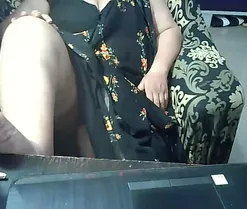 indianbhabi40, en directo ahora en Amateur.tv