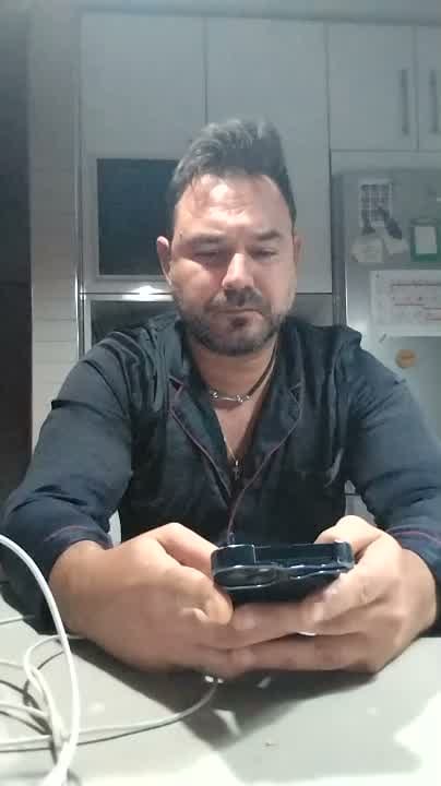 Suiing Live Chat on Amateur.TV