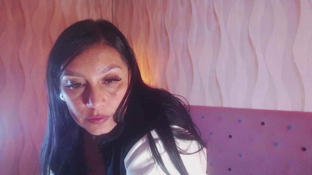 MilfNaomiBraunx