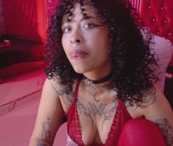 Miahernandezpr's webcam