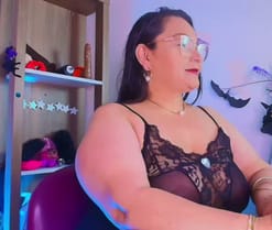EllenaBoobs_ en directo por webcam