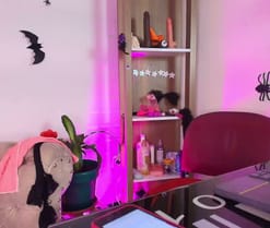 EllenaBoobs_