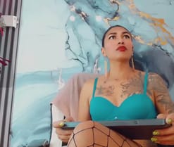 khiara_moretti