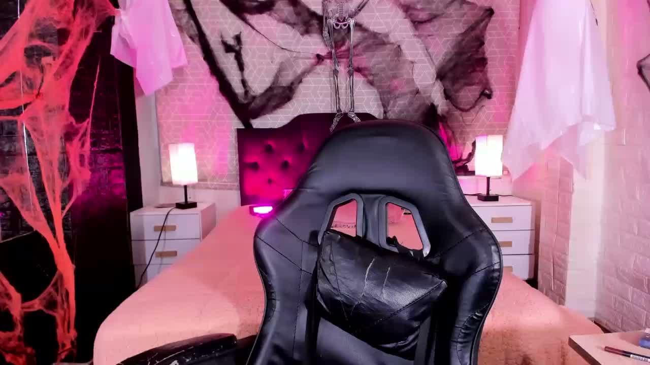 Sienna_Lux1 Live Chat on Amateur.TV