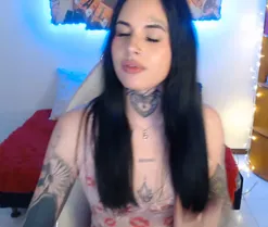 Maddy_Vicius19, en directo ahora en Amateur.tv