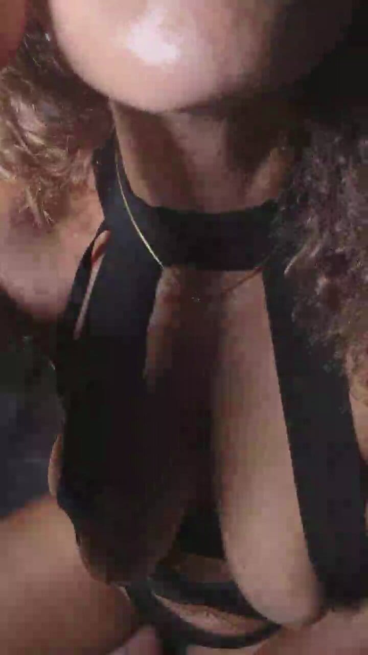 HotMaria Live Chat on Amateur.TV
